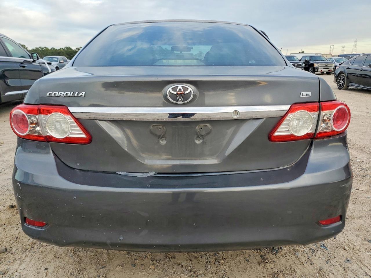 2013 TOYOTA COROLLA