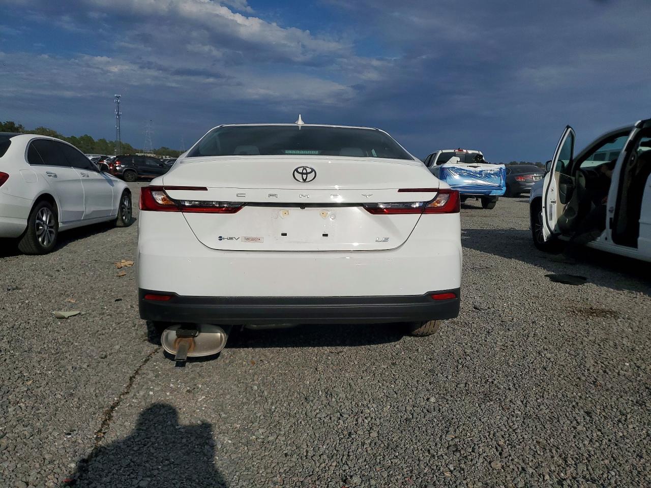 2025 TOYOTA CAMRY