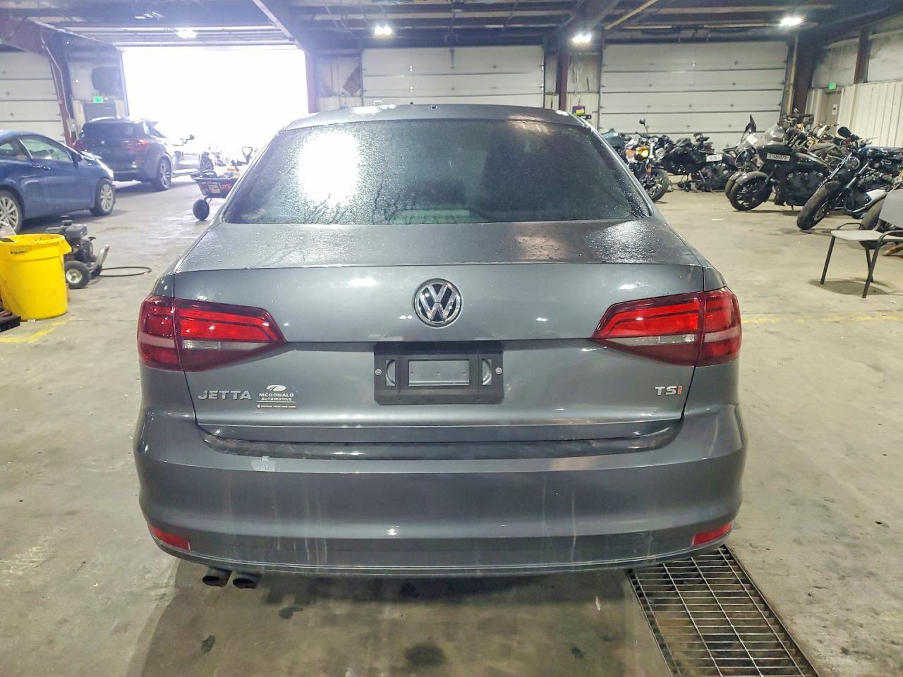 2016 VOLKSWAGEN JETTA