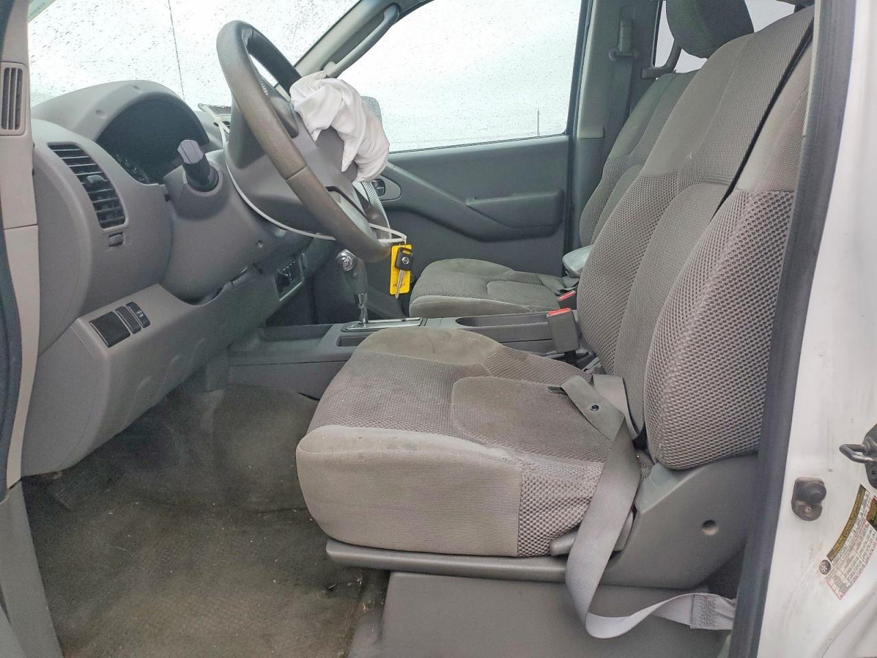 2011 NISSAN Frontier