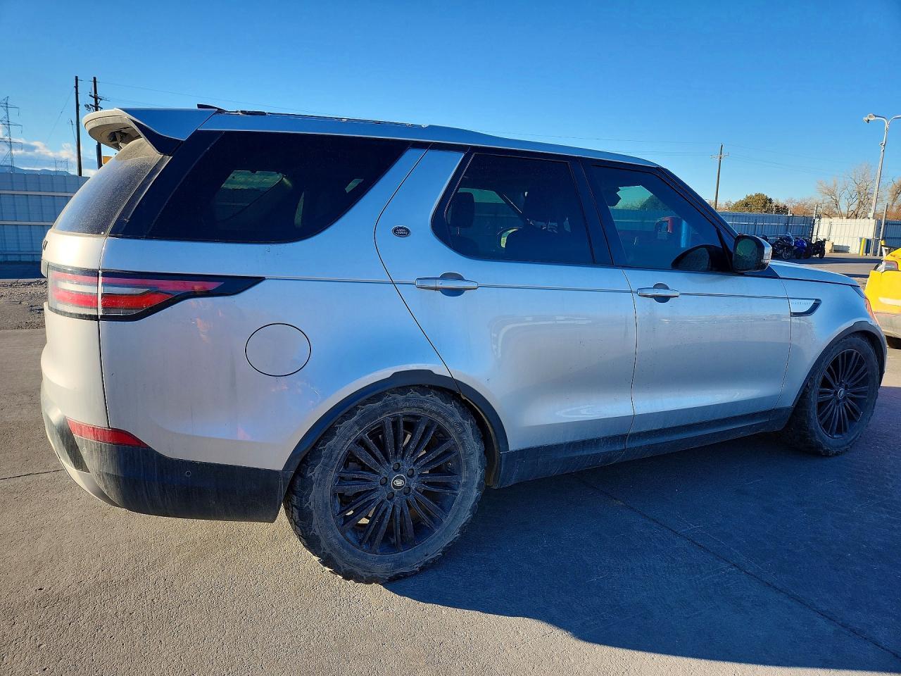 2017 LAND ROVER Discovery