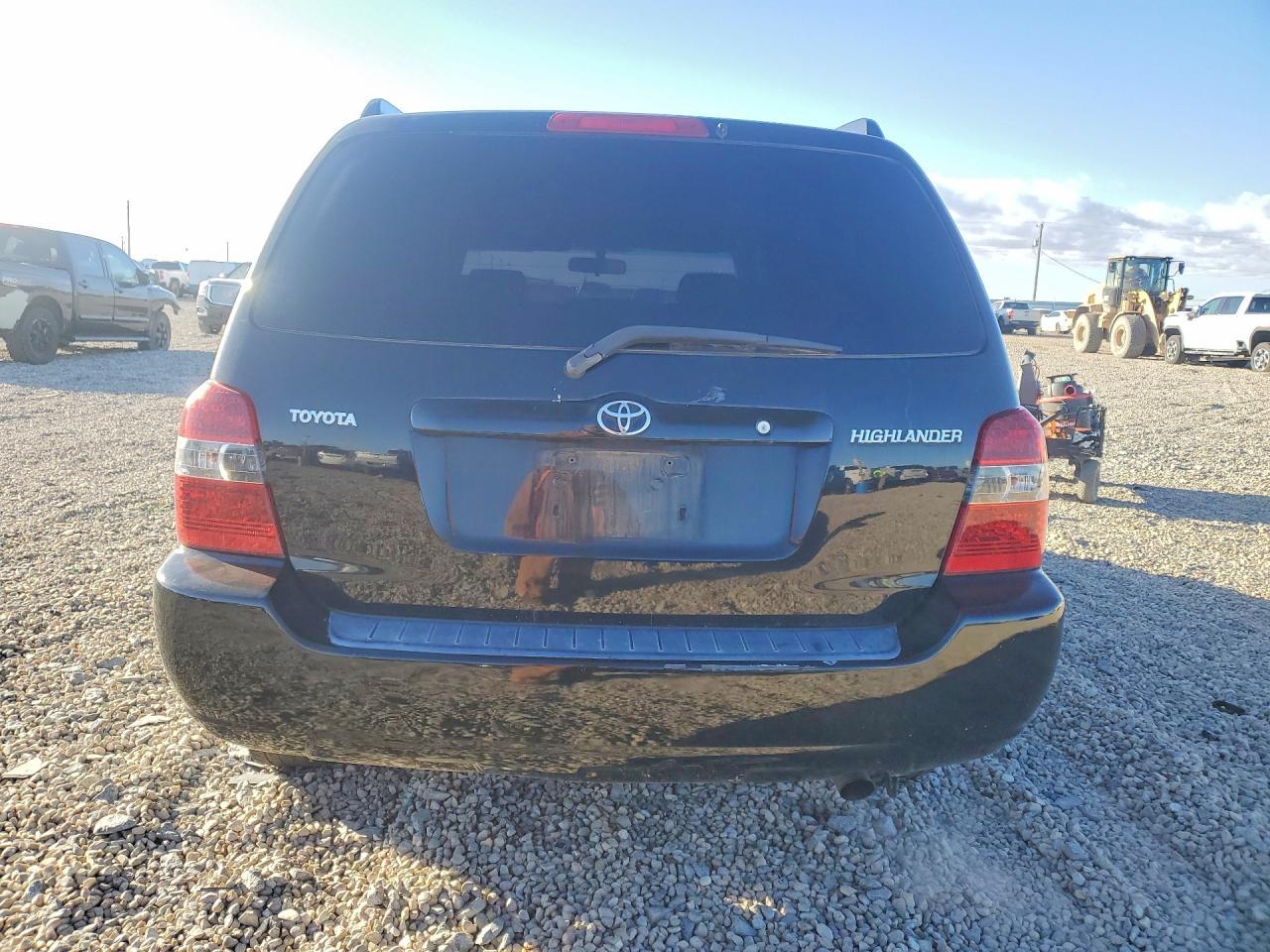 2005 TOYOTA HIGHLANDER