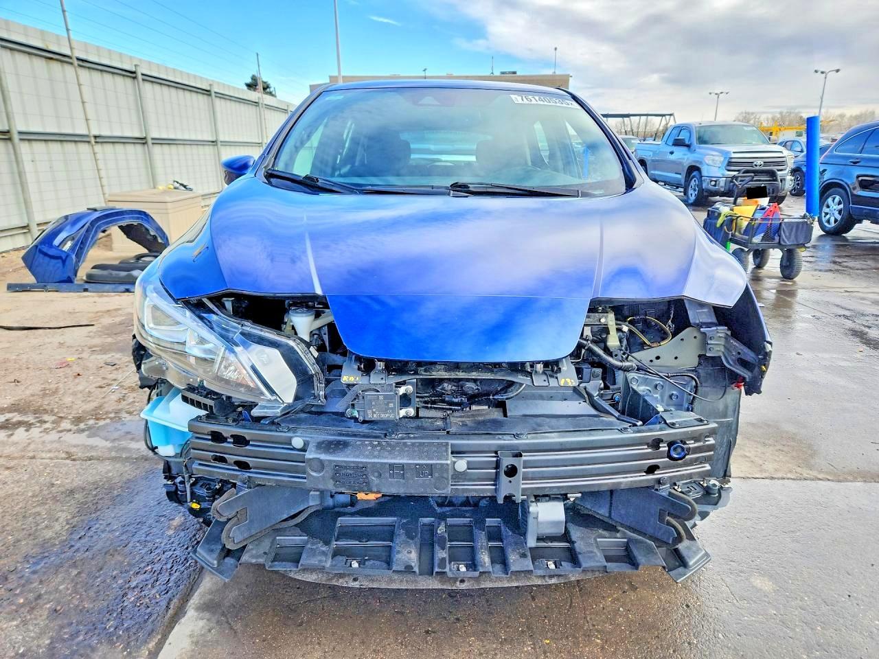 2019 NISSAN LEAF