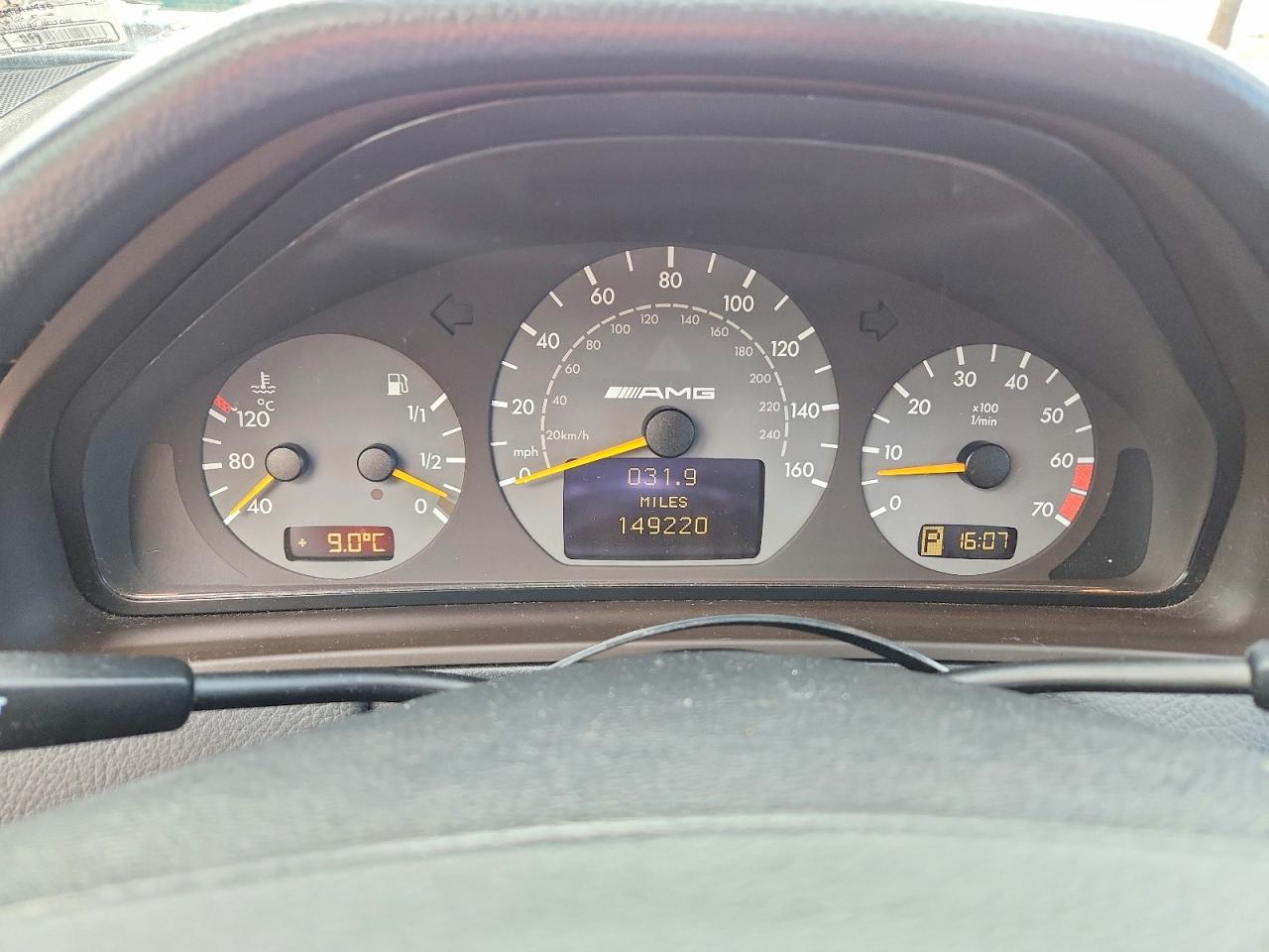 2000 MERCEDES-BENZ E-Class