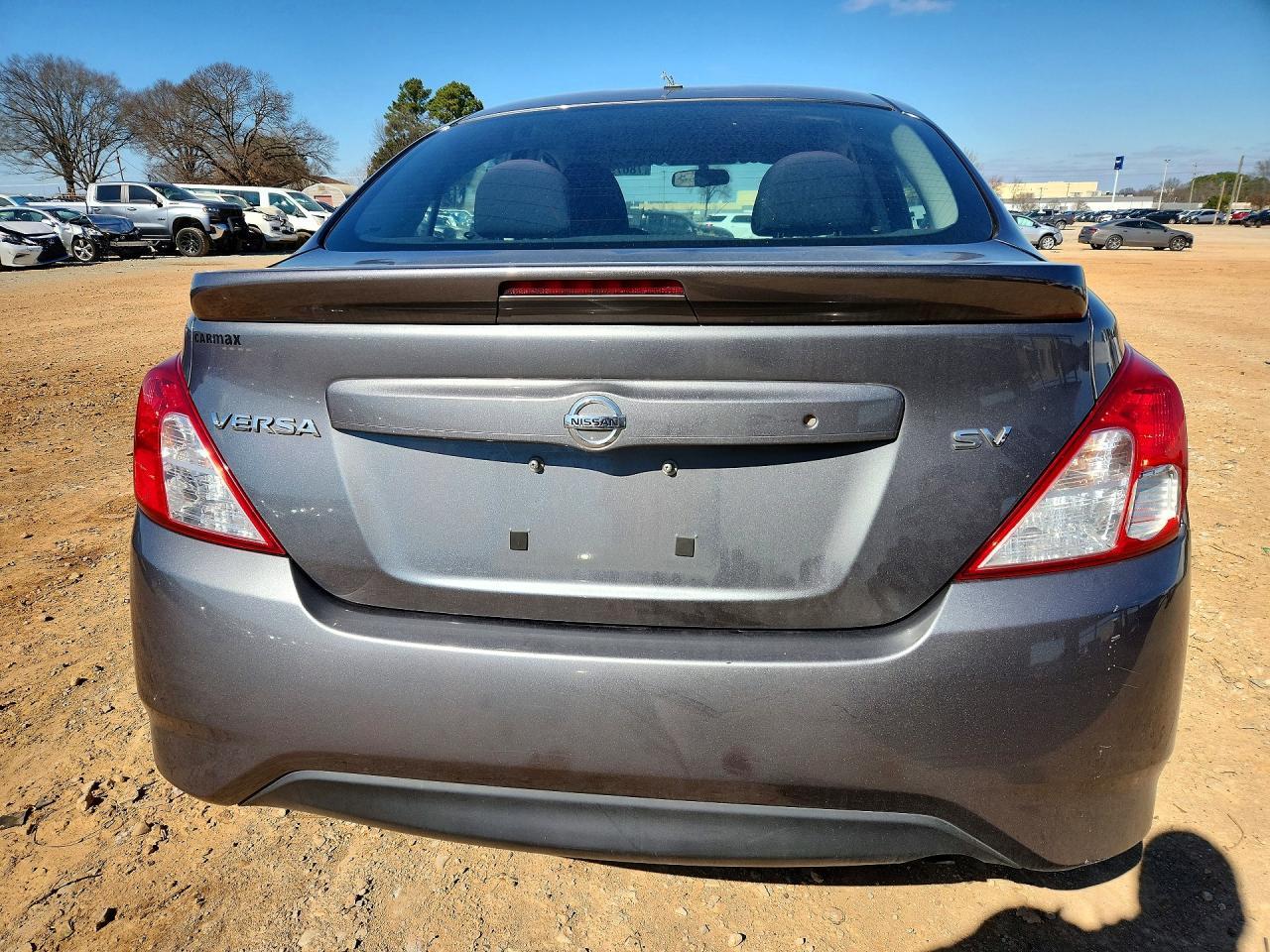 2018 NISSAN VERSA