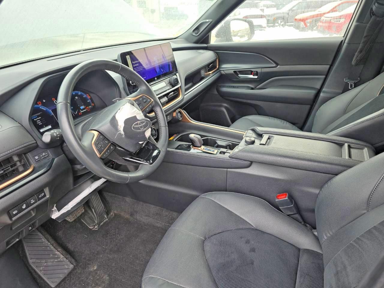 2024 TOYOTA HIGHLANDER