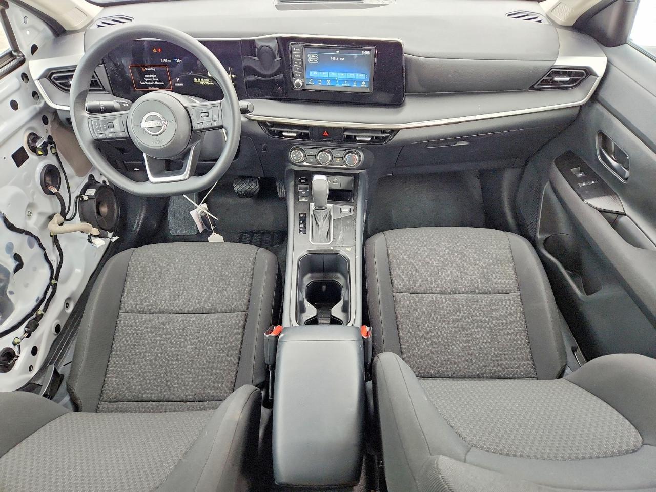 2025 NISSAN KICKS