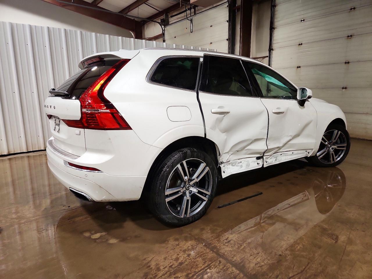 2021 VOLVO XC60