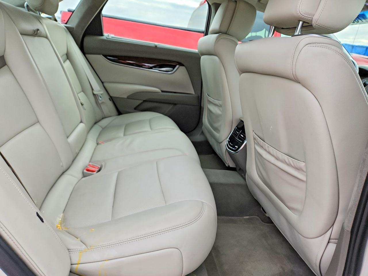 2013 CADILLAC XTS