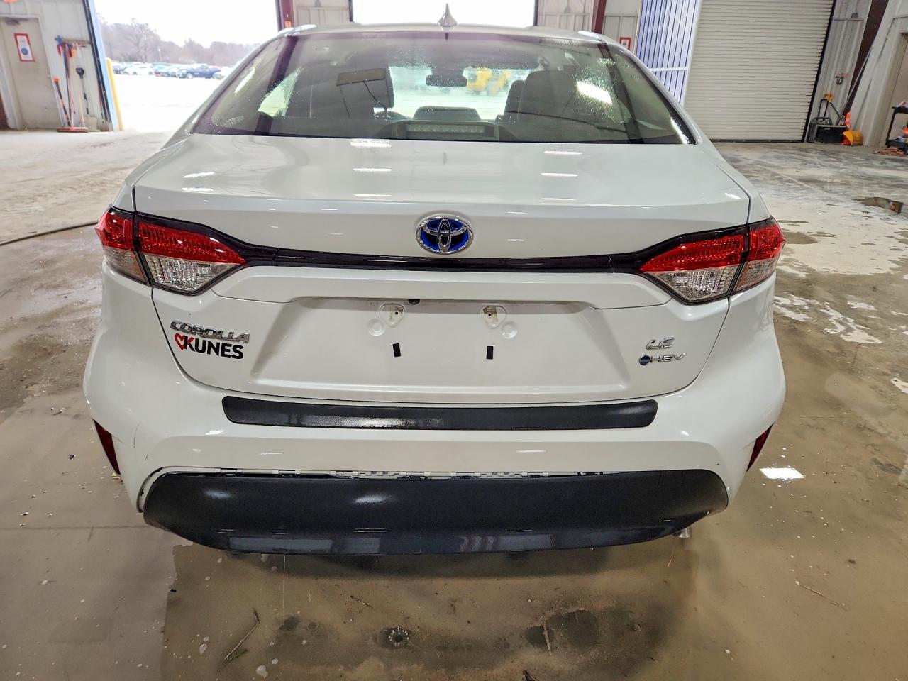 2025 TOYOTA COROLLA