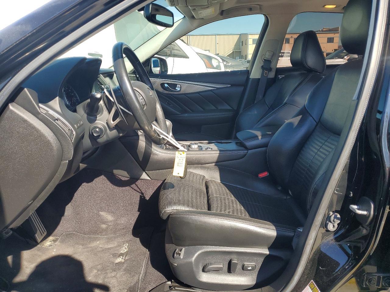 2015 INFINITI Q50