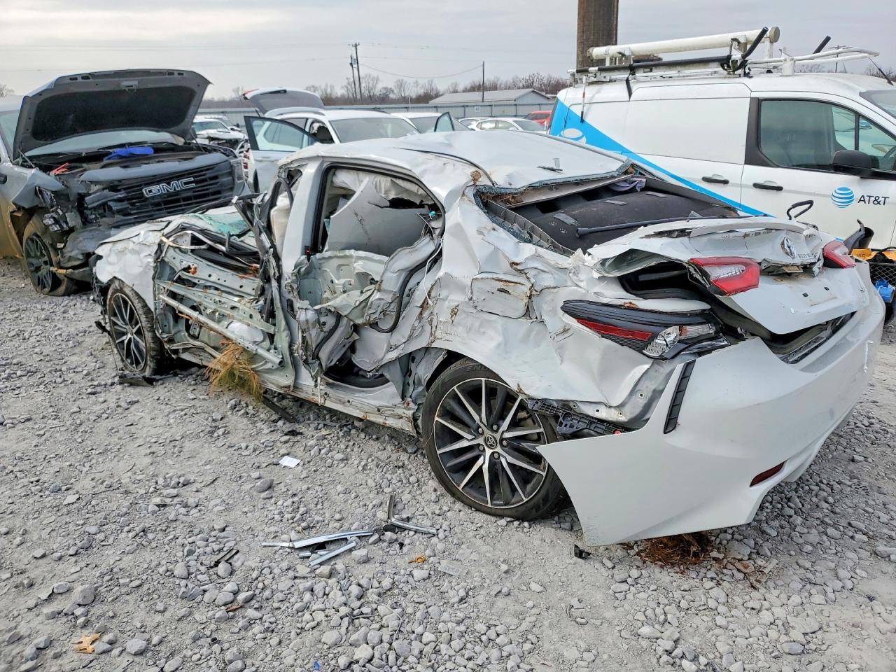 2022 TOYOTA CAMRY