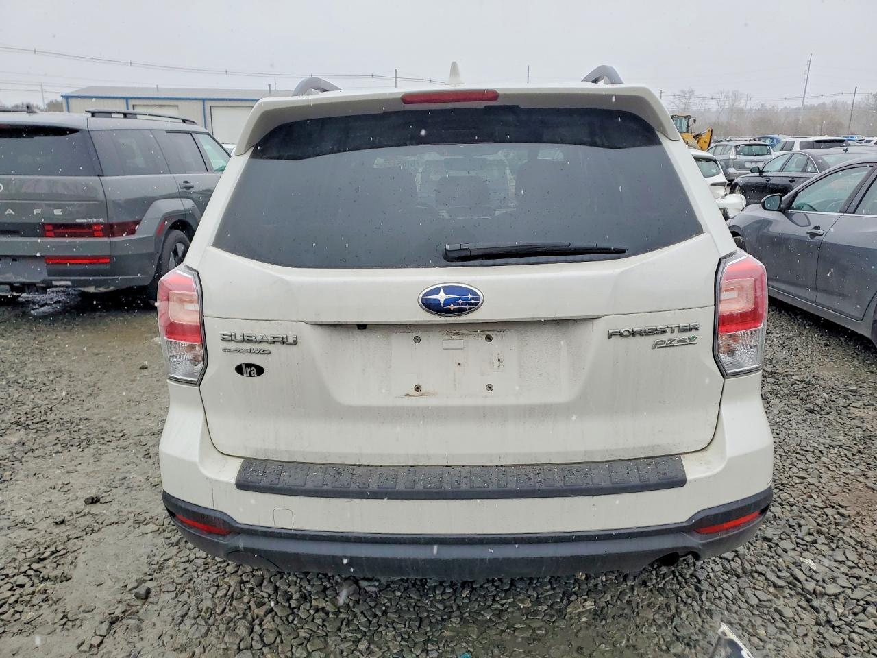 2017 SUBARU FORESTER