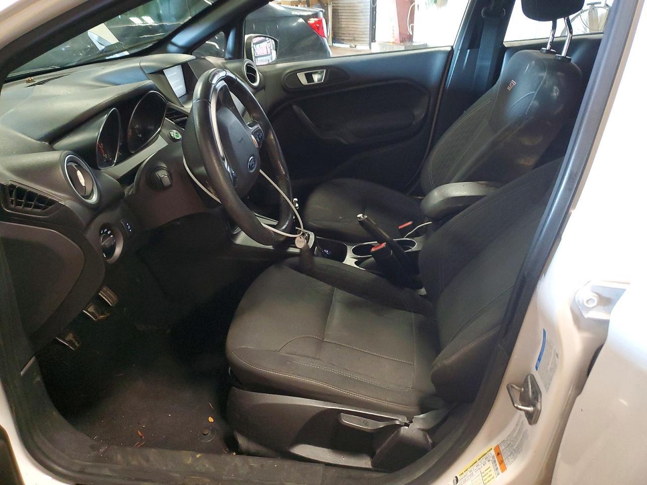 2016 FORD Fiesta