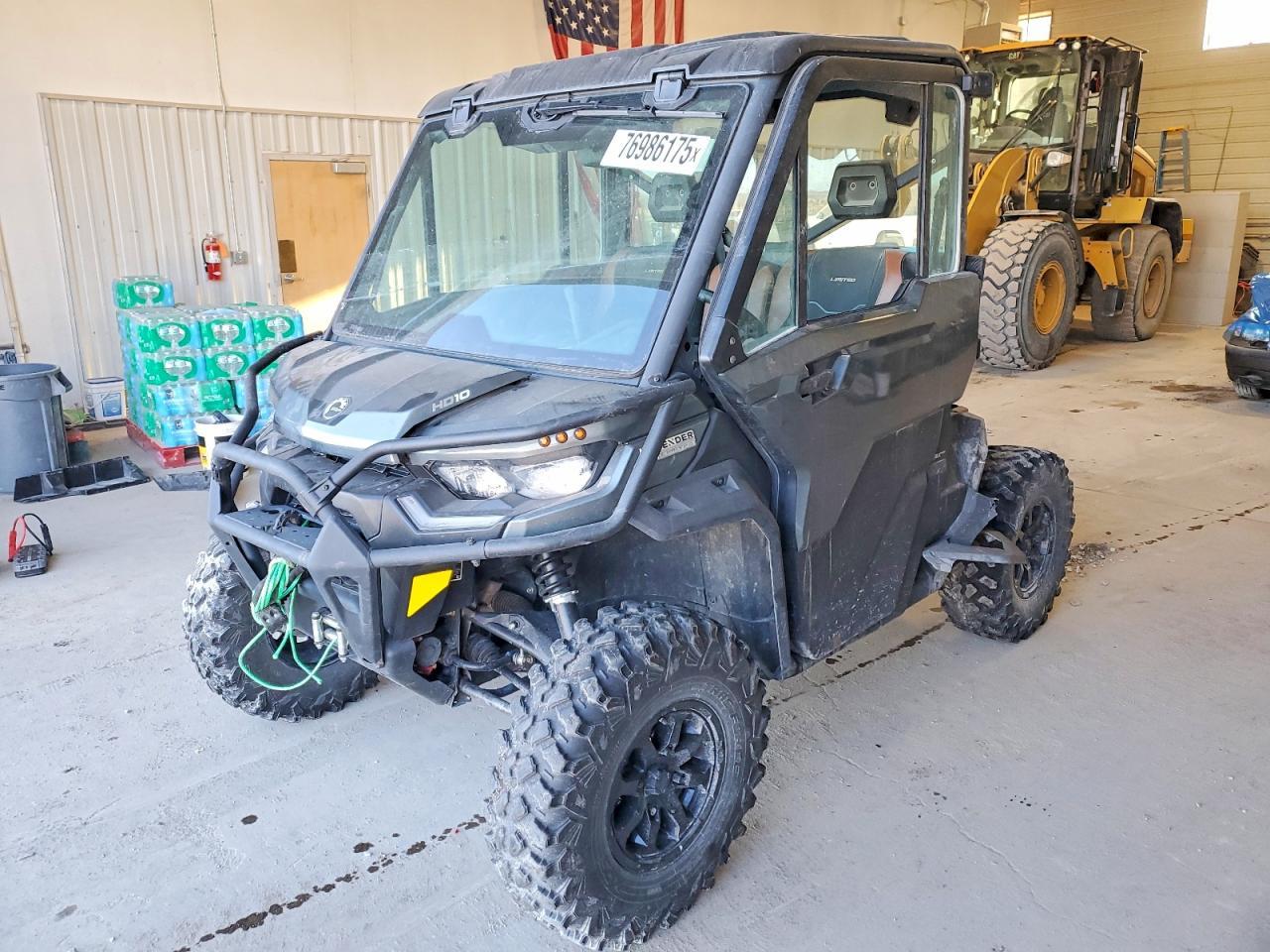 2024 CAN-AM Defender