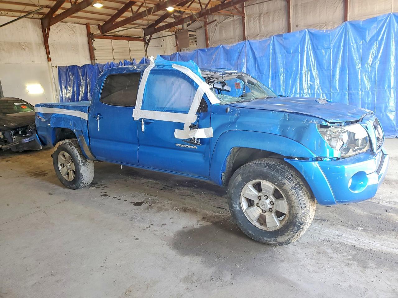 2011 TOYOTA TACOMA