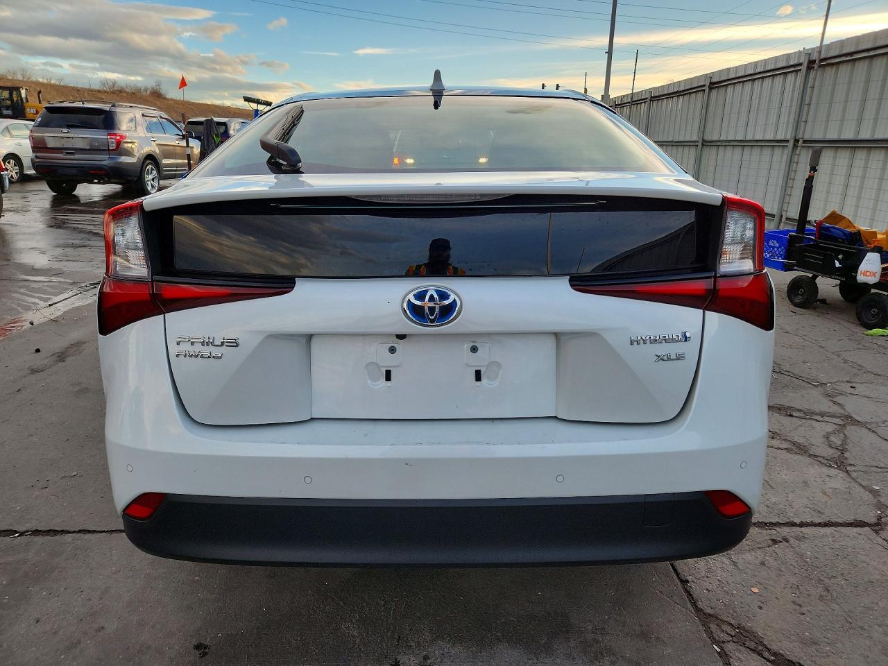 2022 TOYOTA PRIUS