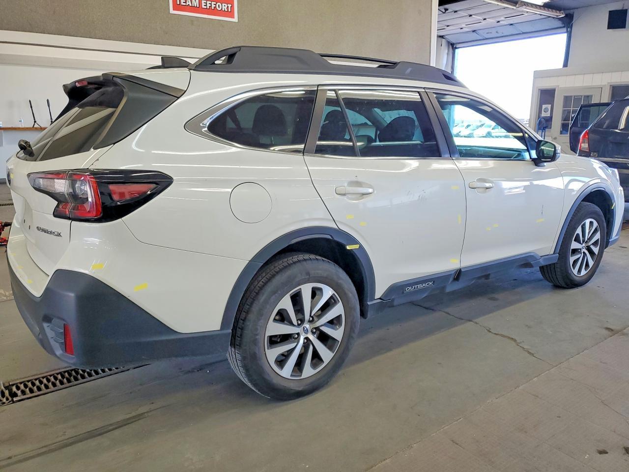 2022 SUBARU Outback