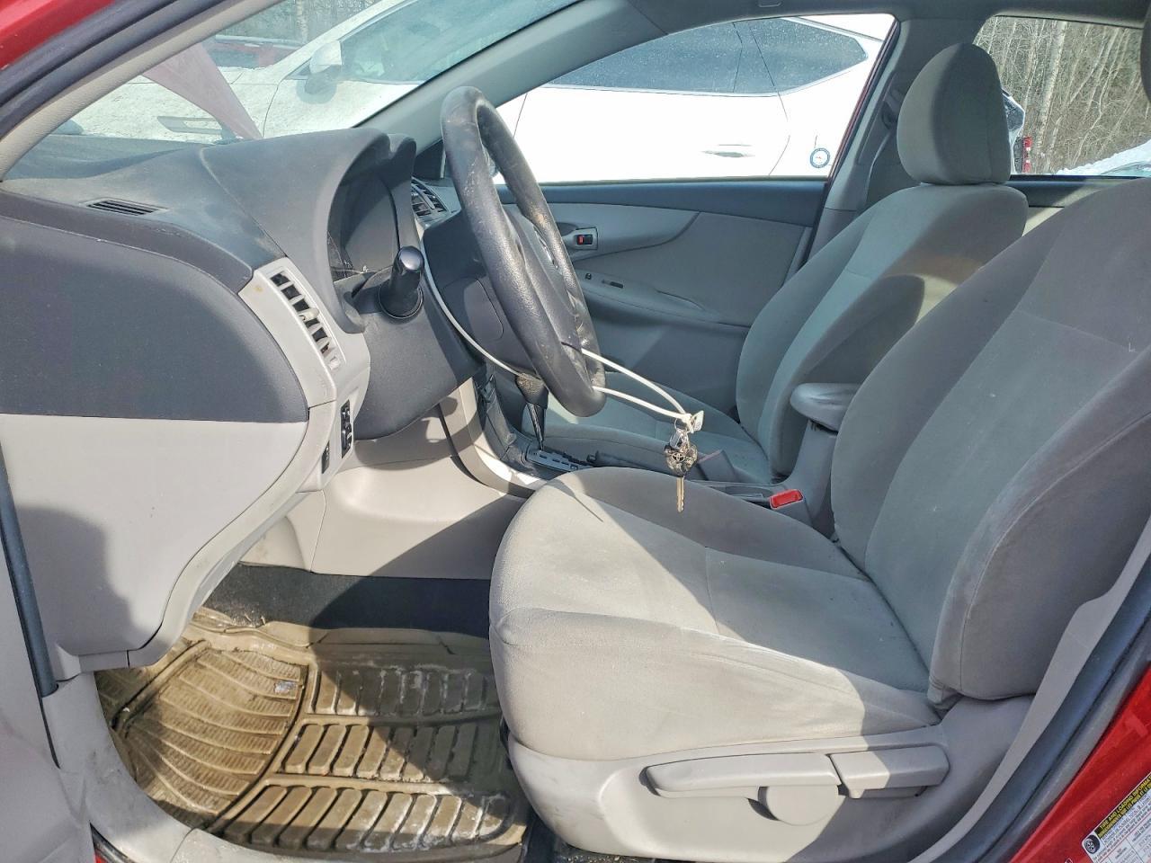 2011 TOYOTA COROLLA