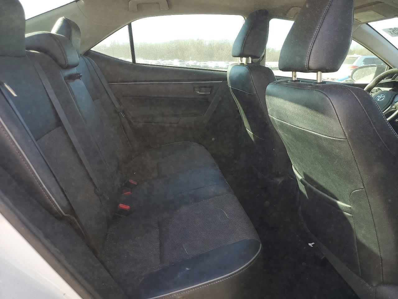 2015 TOYOTA COROLLA