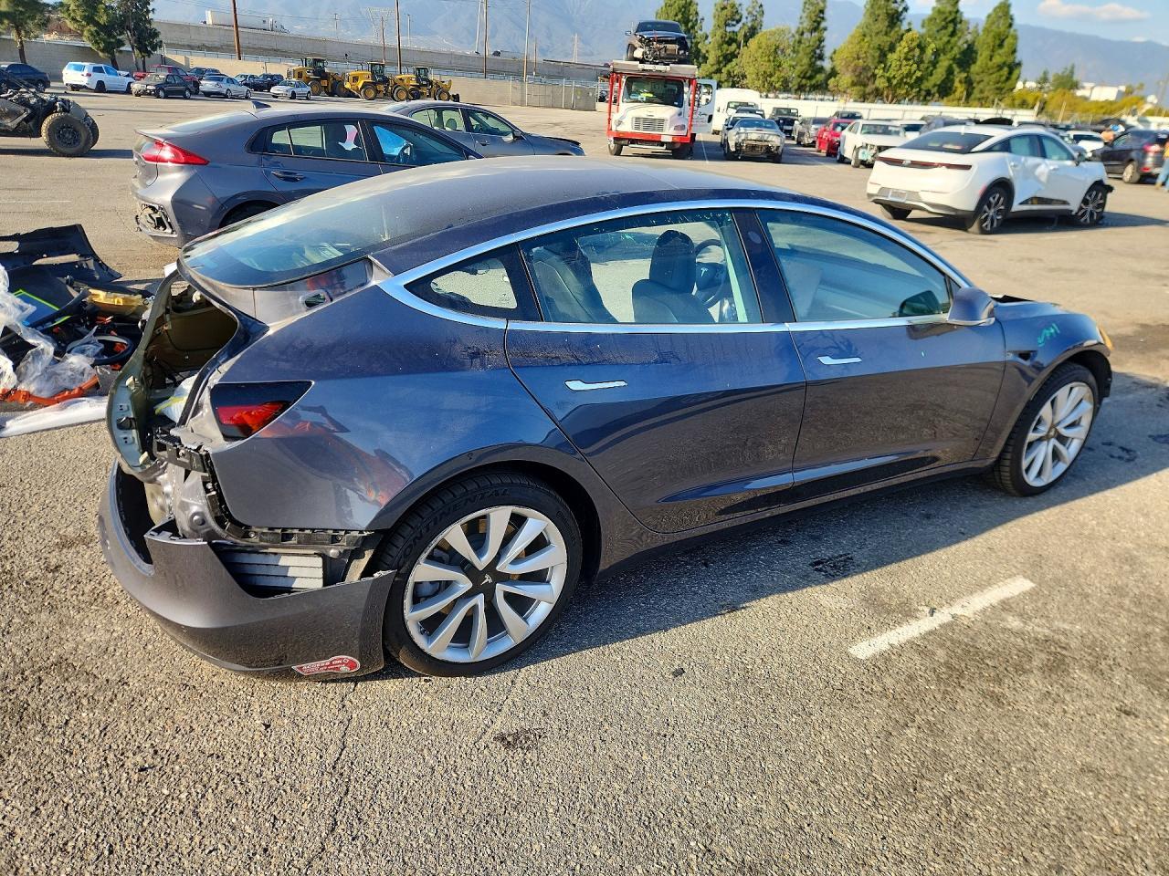 2020 TESLA MODEL 3