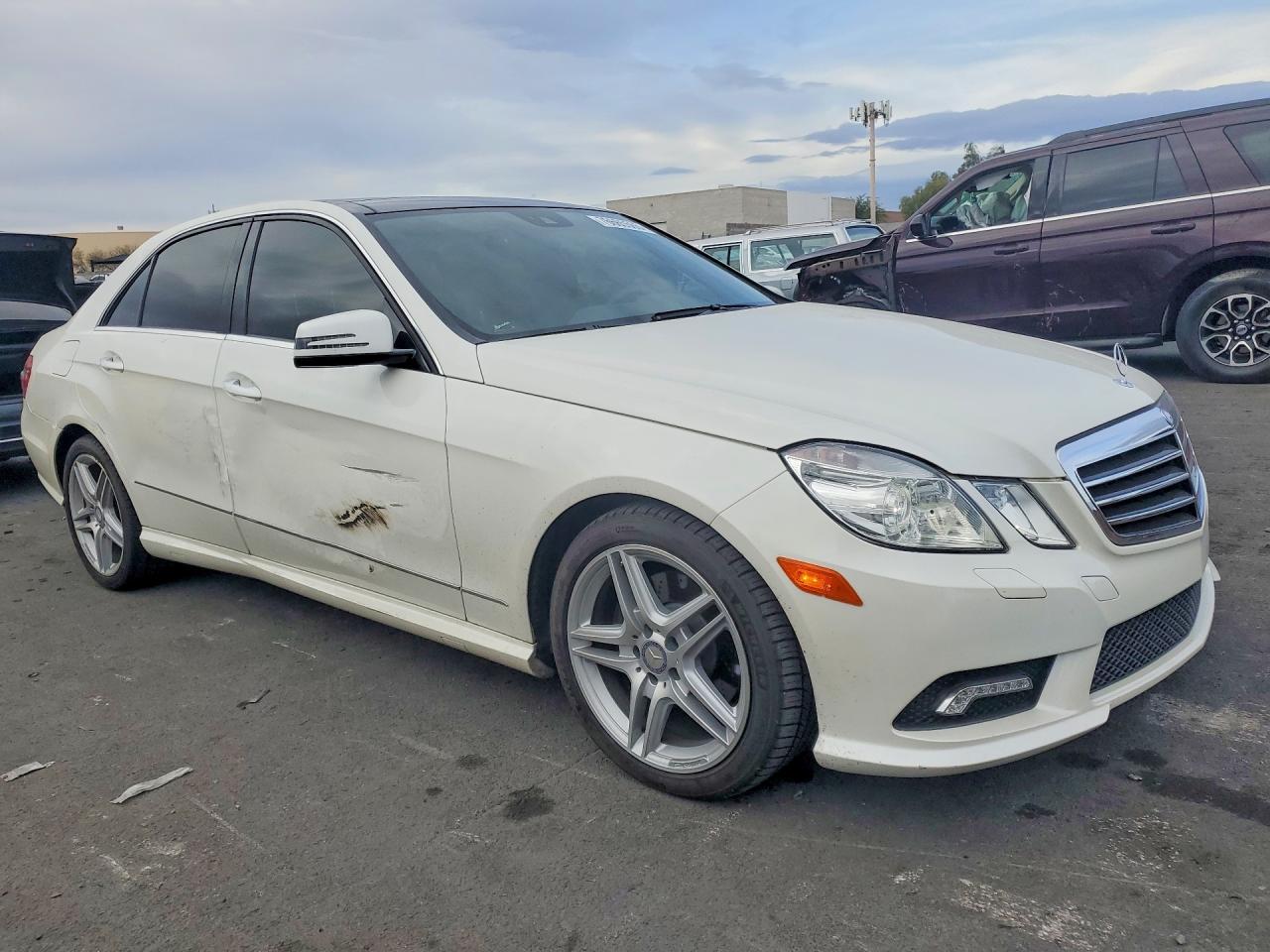 2011 MERCEDES-BENZ E-Class