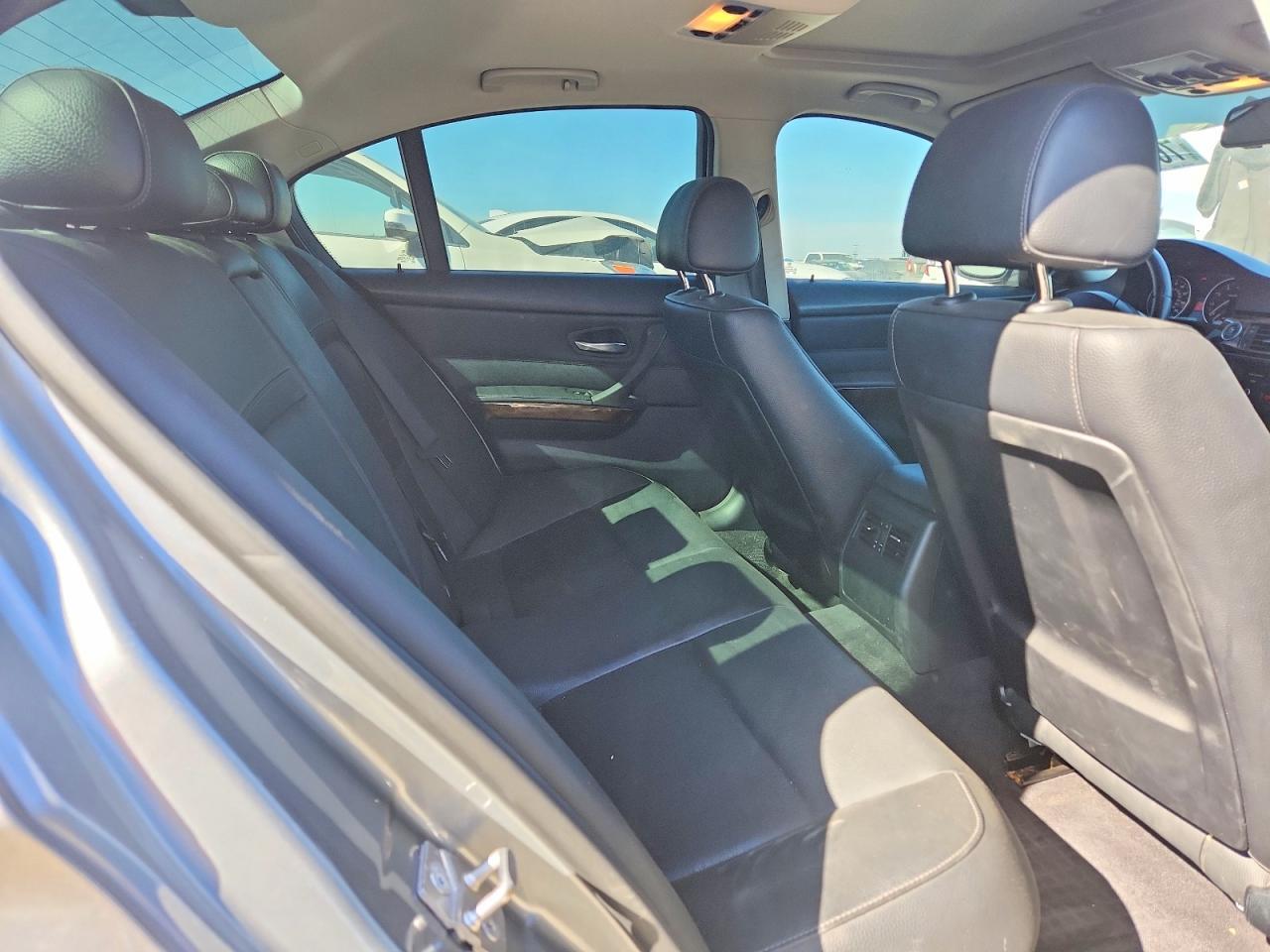 2011 BMW 3 SERIES