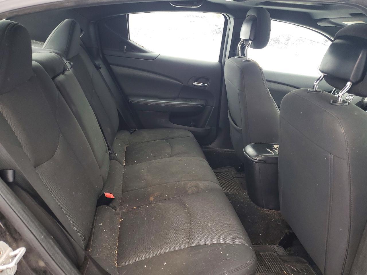 2013 DODGE Avenger