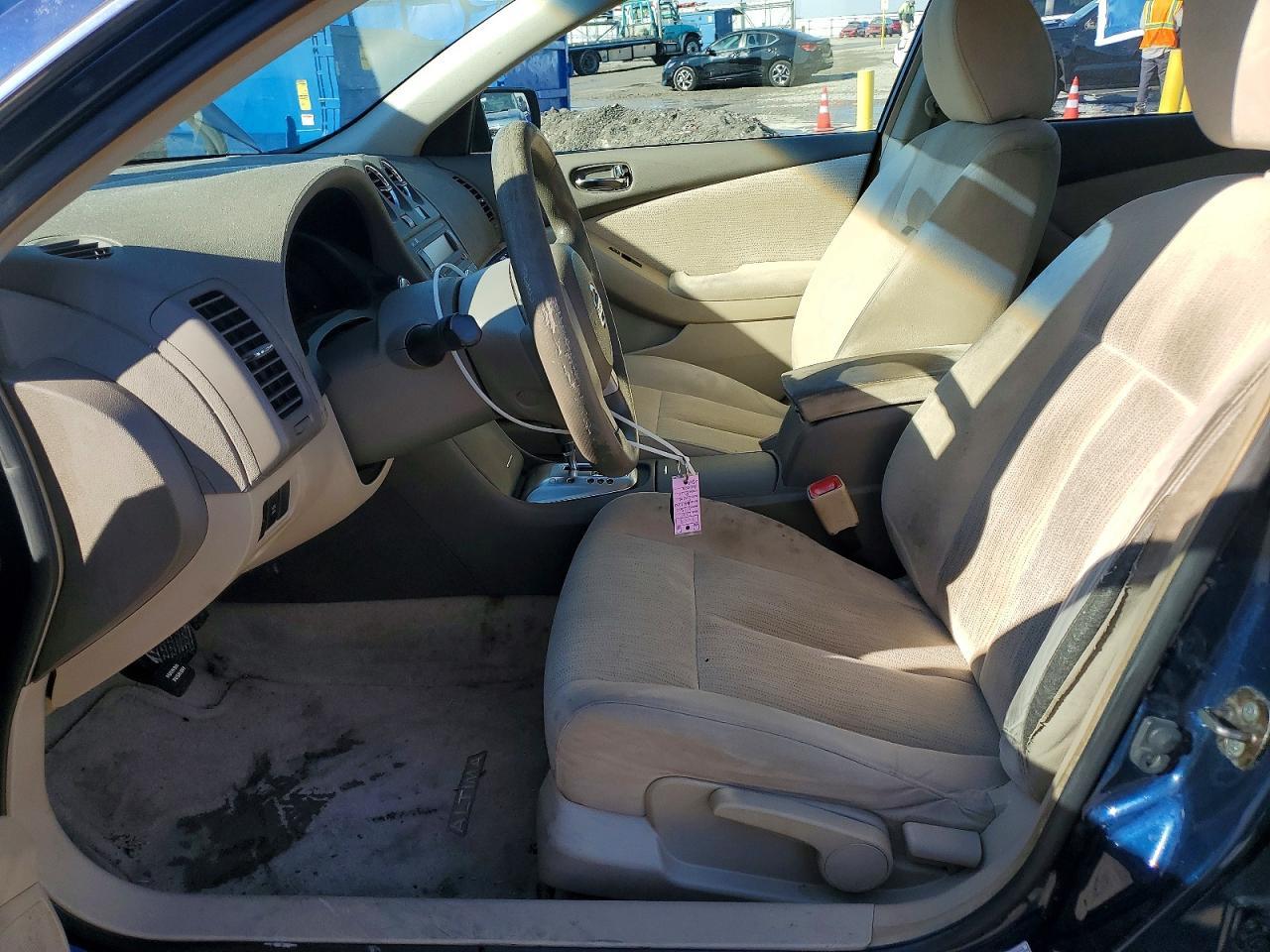 2010 NISSAN ALTIMA