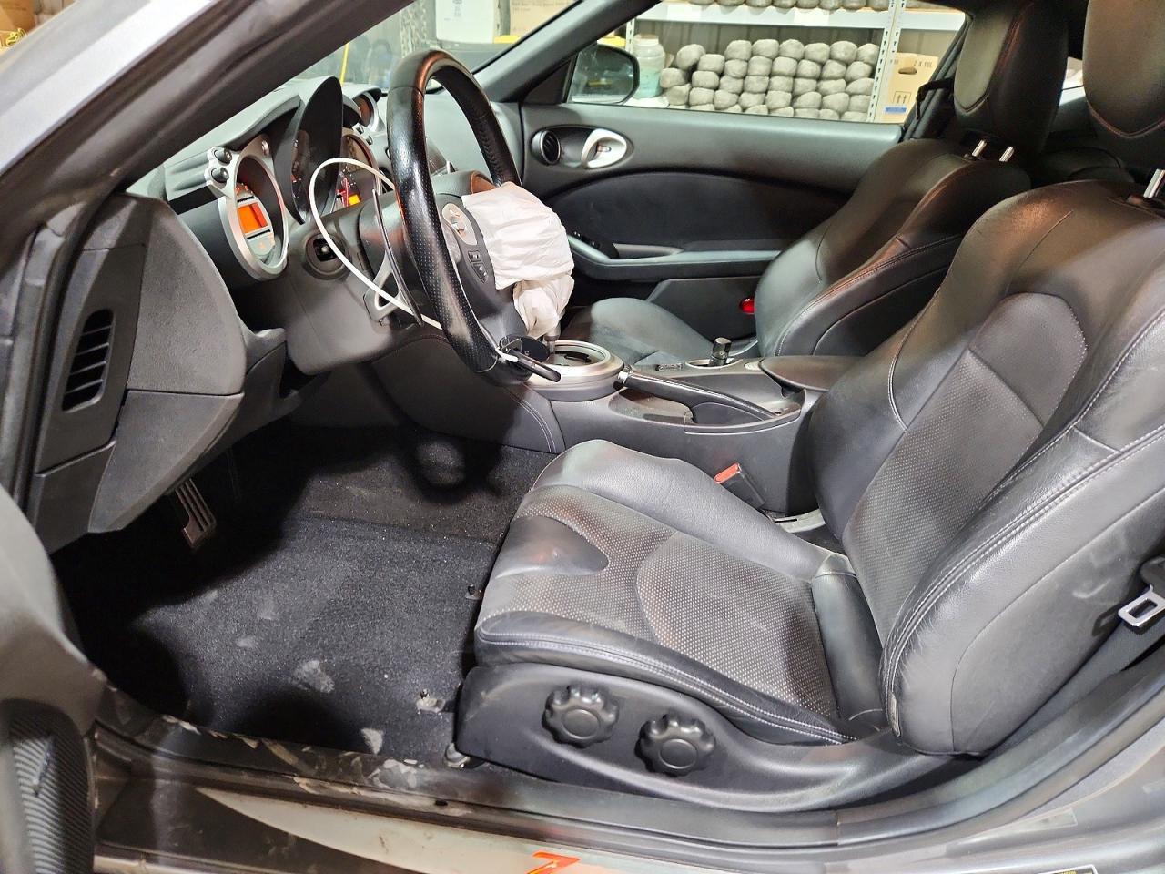 2011 NISSAN 370Z