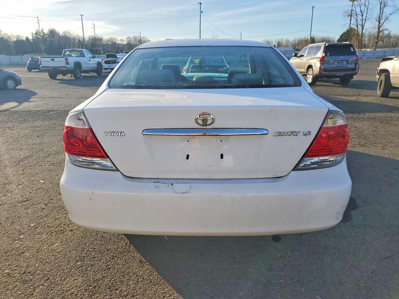 2005 TOYOTA CAMRY