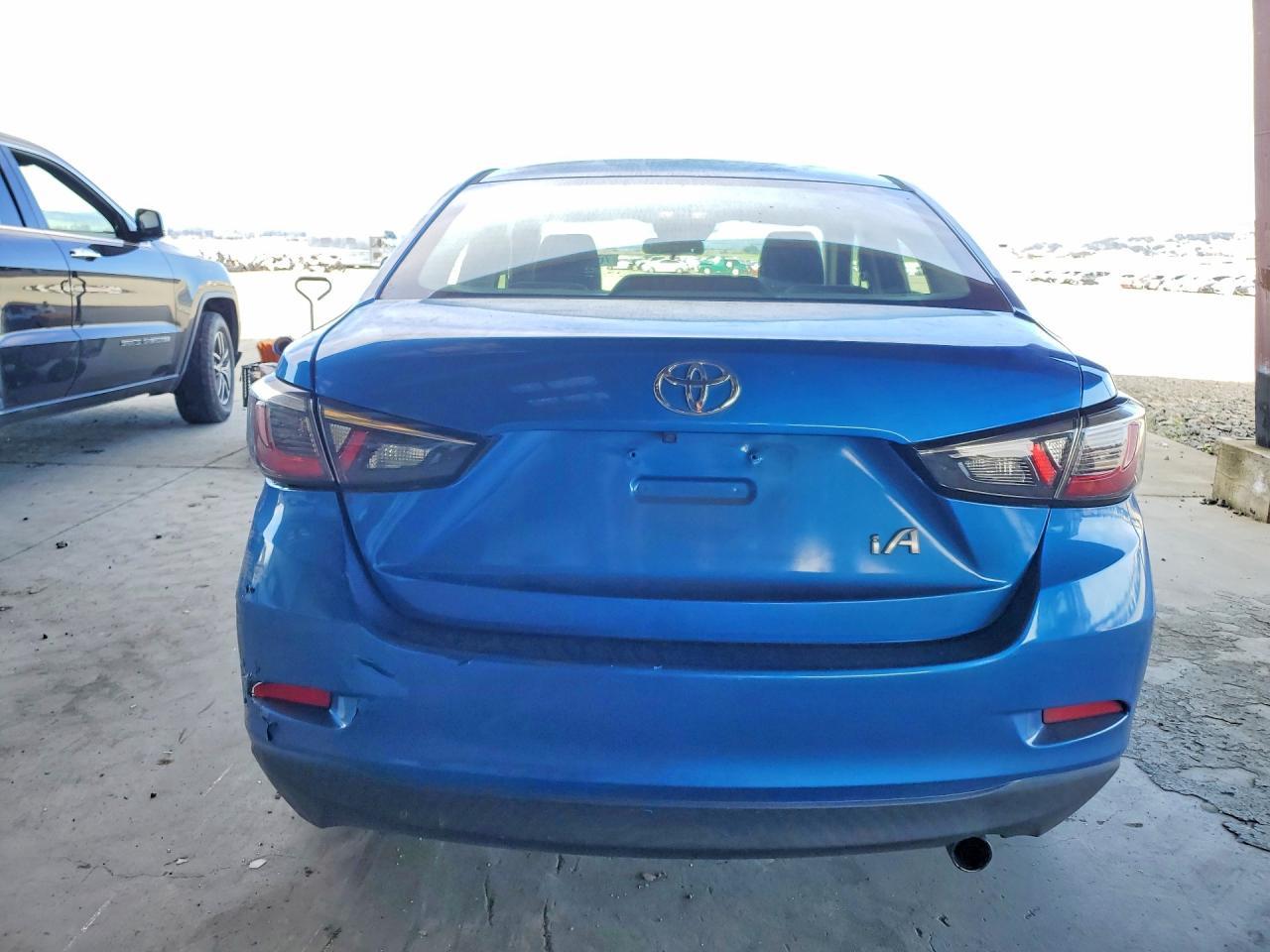 2017 TOYOTA YARIS