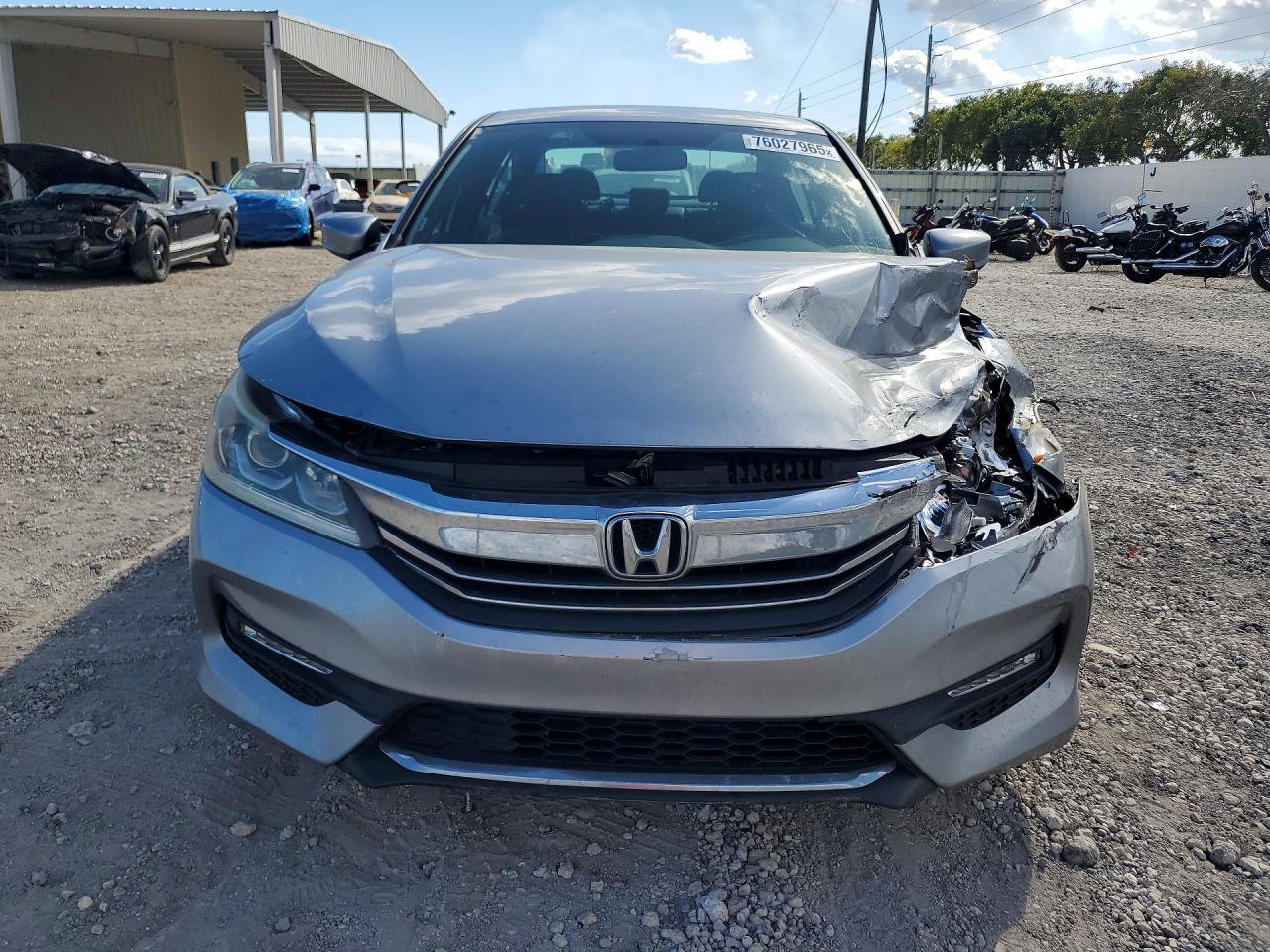 2017 HONDA ACCORD
