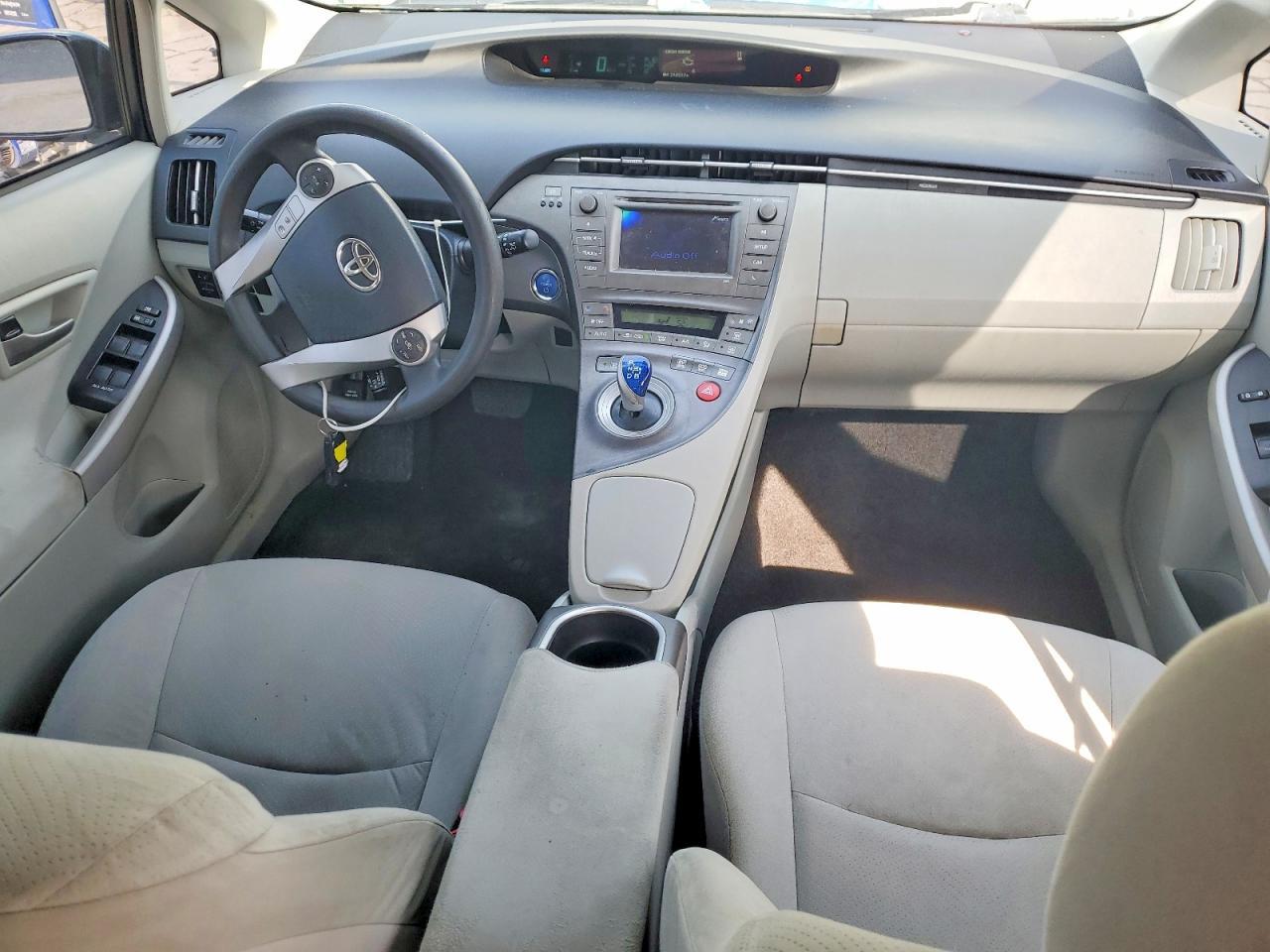 2012 TOYOTA PRIUS