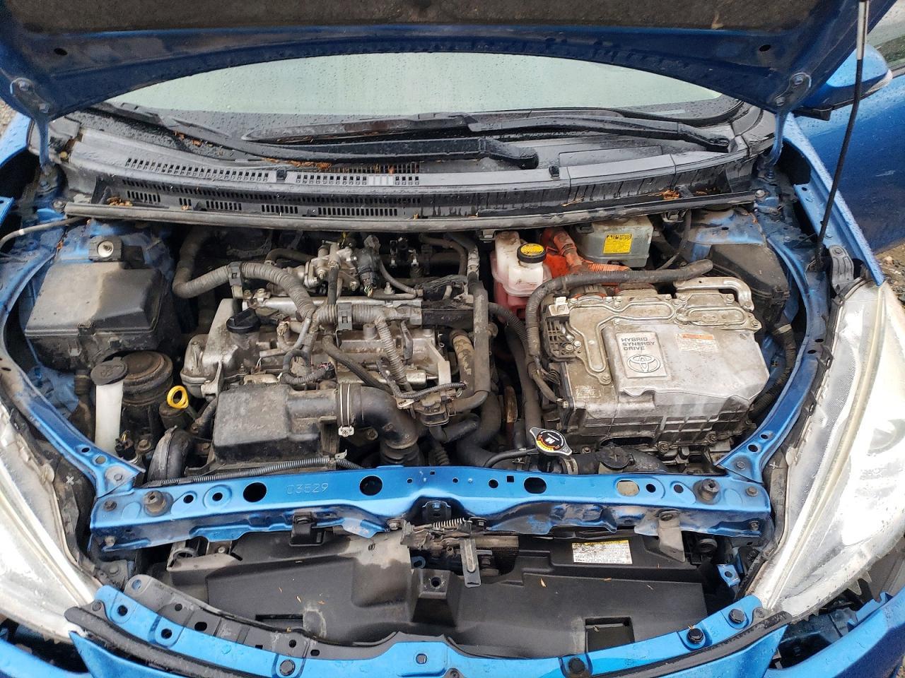 2015 TOYOTA Prius c