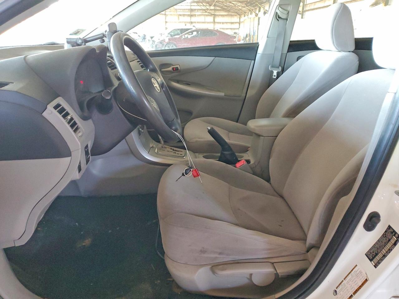 2011 TOYOTA COROLLA