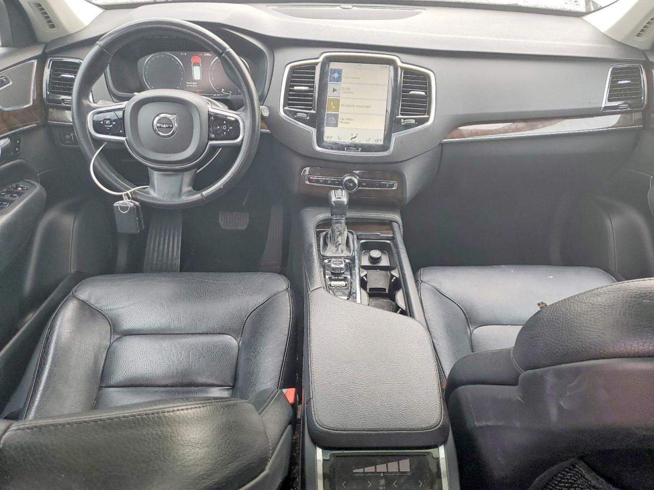 2016 VOLVO XC90