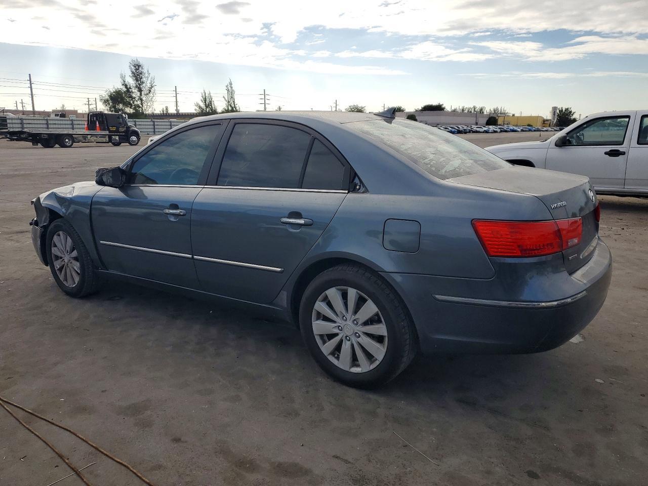 2009 HYUNDAI SONATA