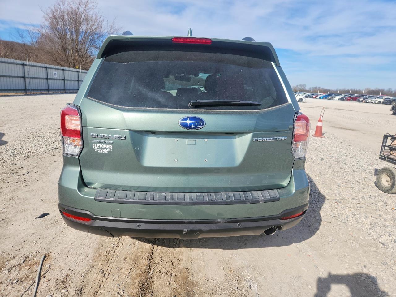 2018 SUBARU FORESTER