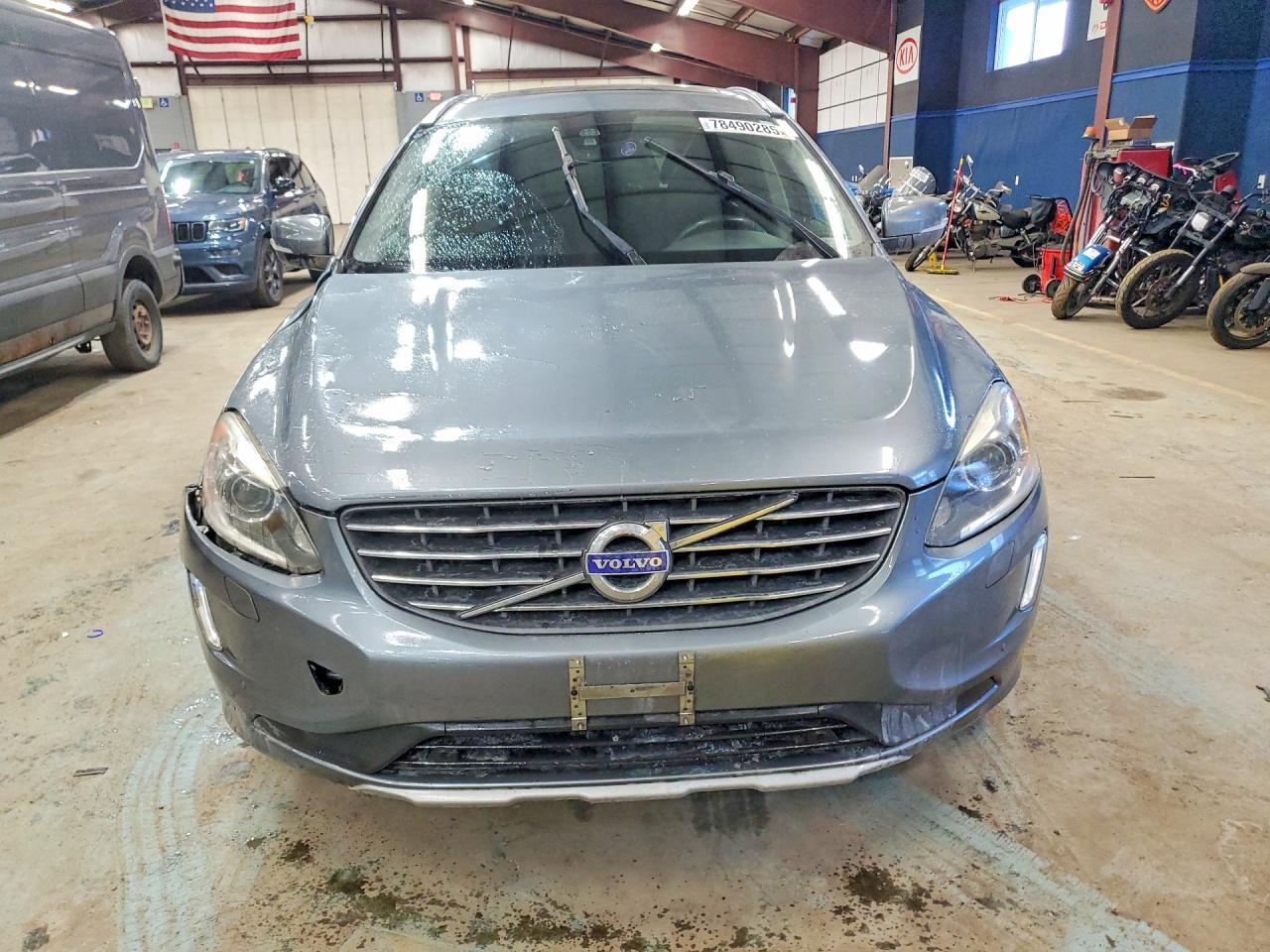 2017 VOLVO XC60