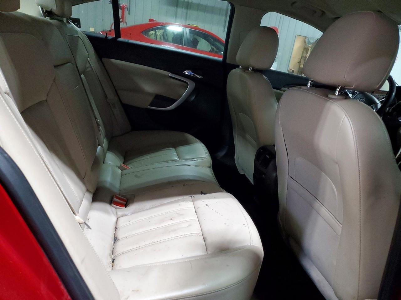 2013 BUICK Regal