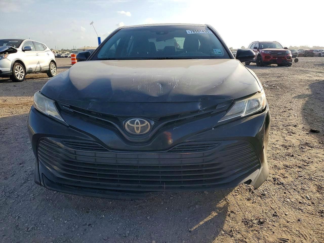 2018 TOYOTA CAMRY