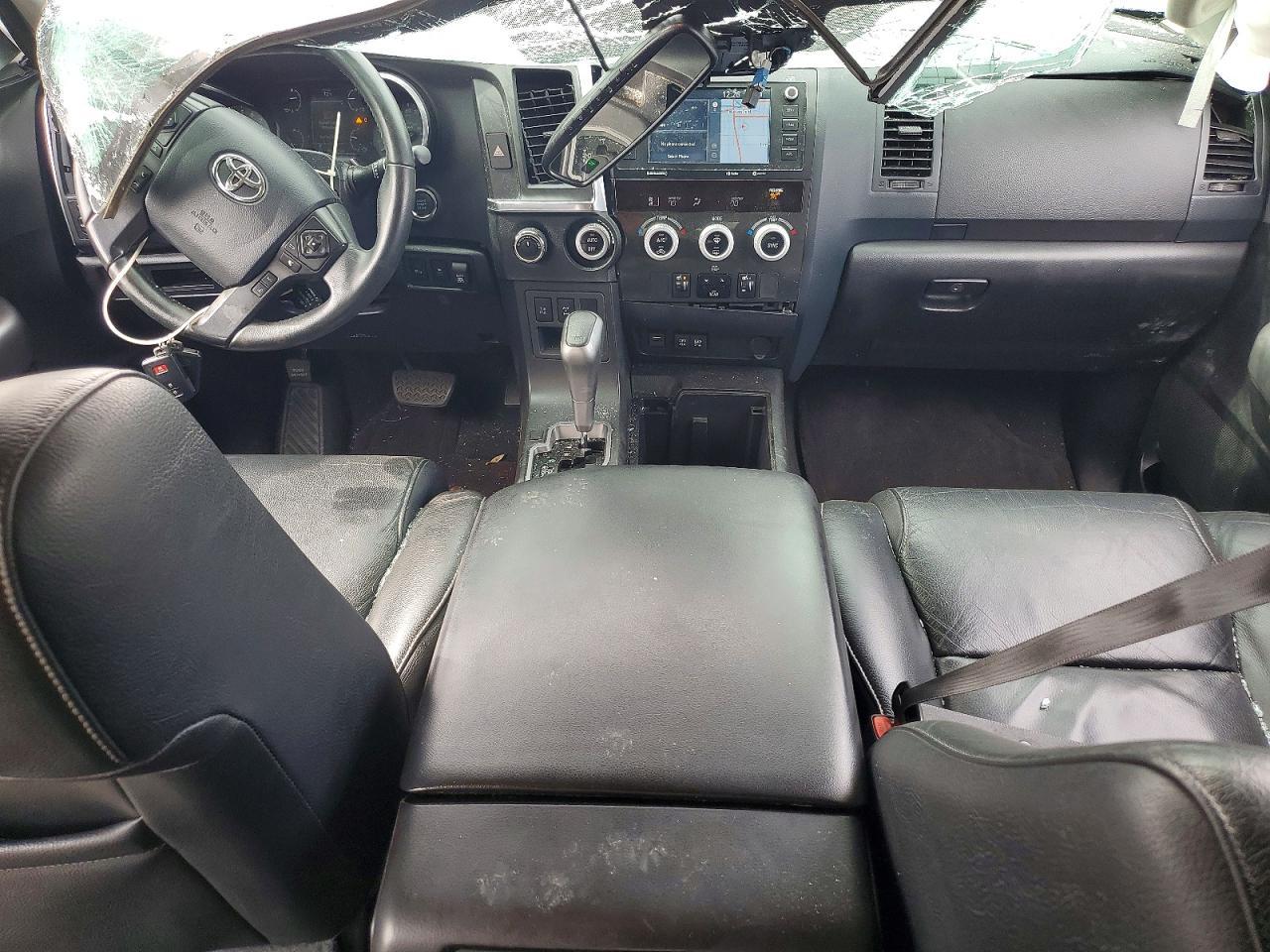 2020 TOYOTA Sequoia