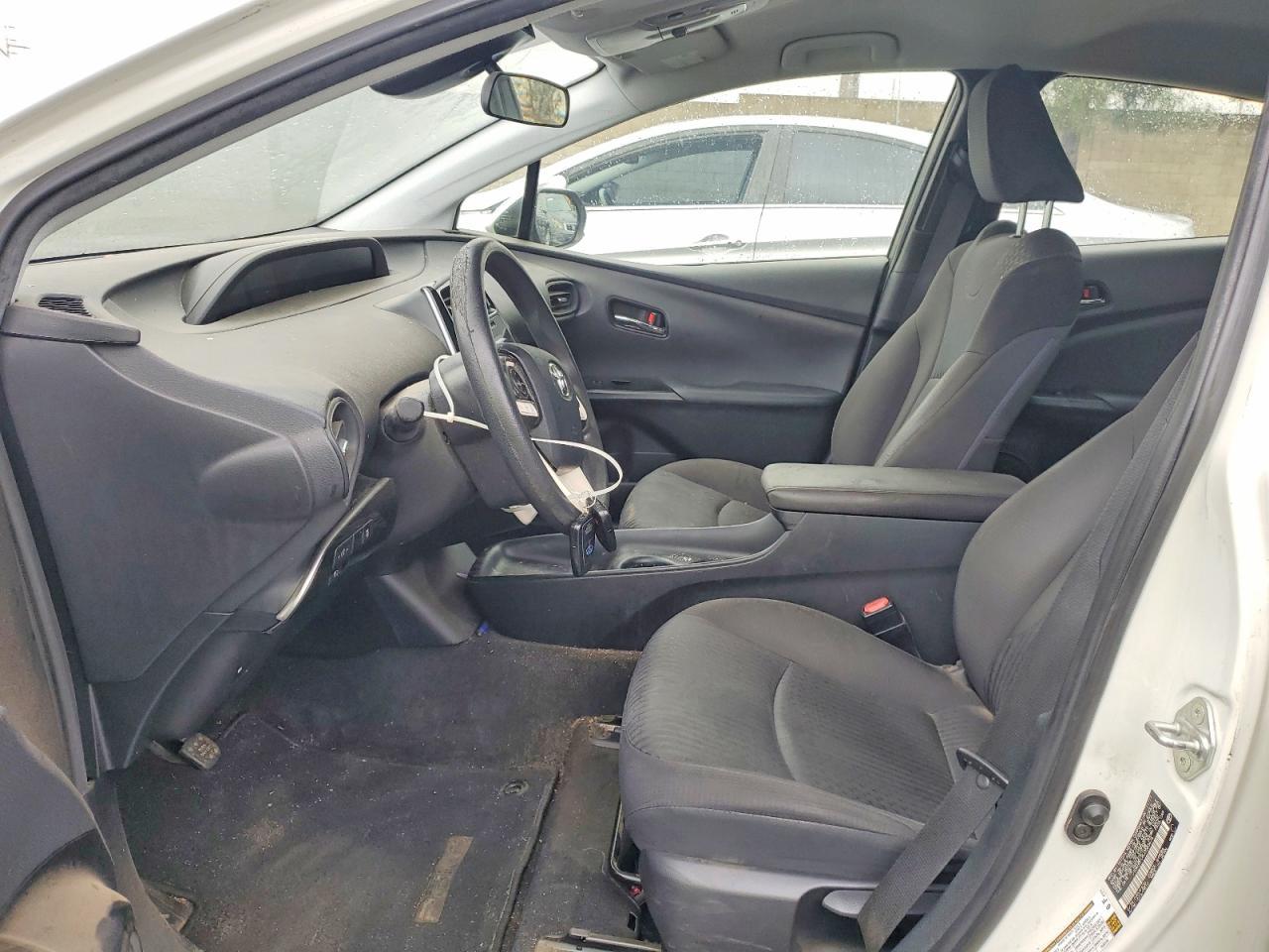 2018 TOYOTA PRIUS