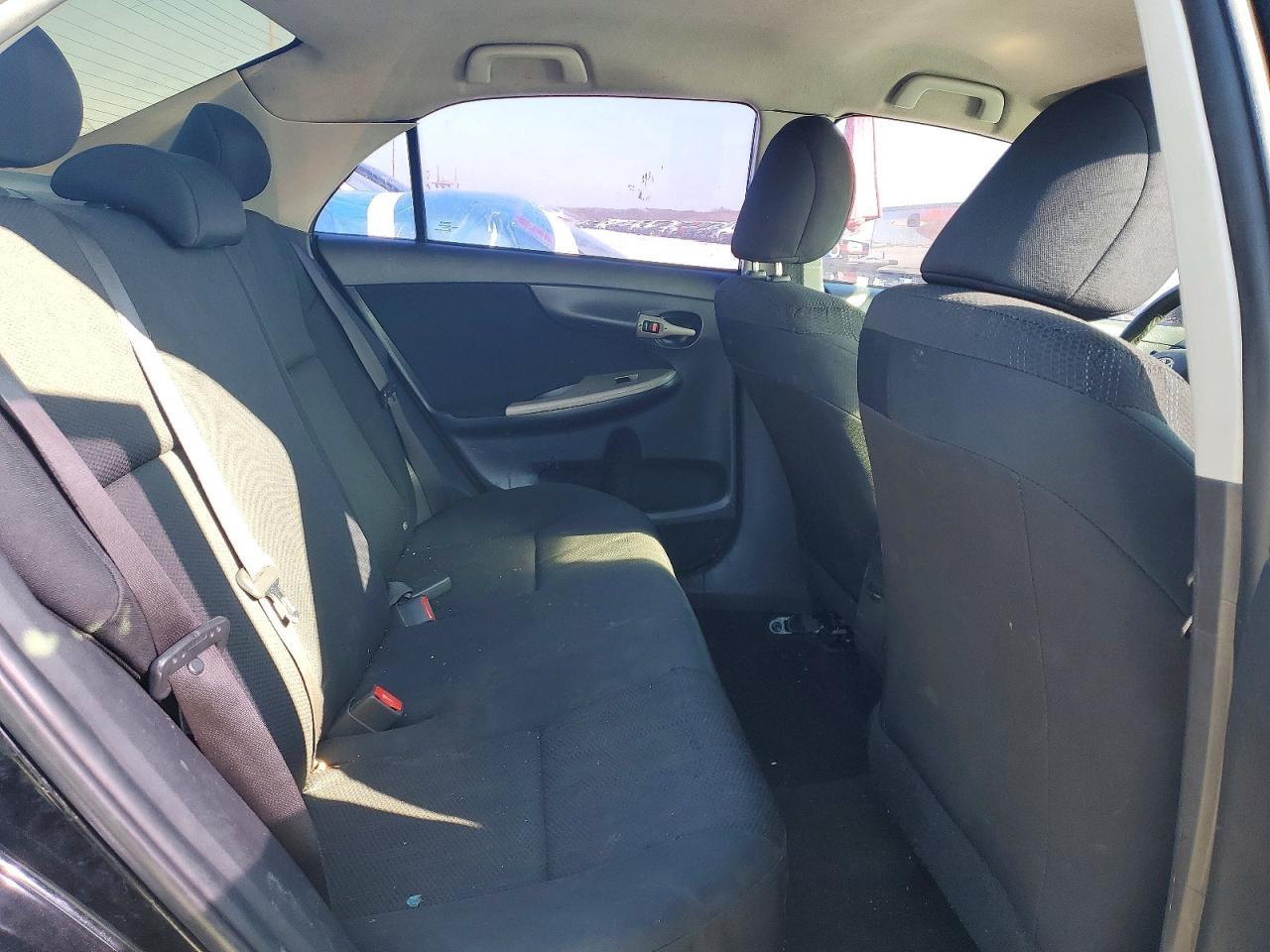 2011 TOYOTA COROLLA