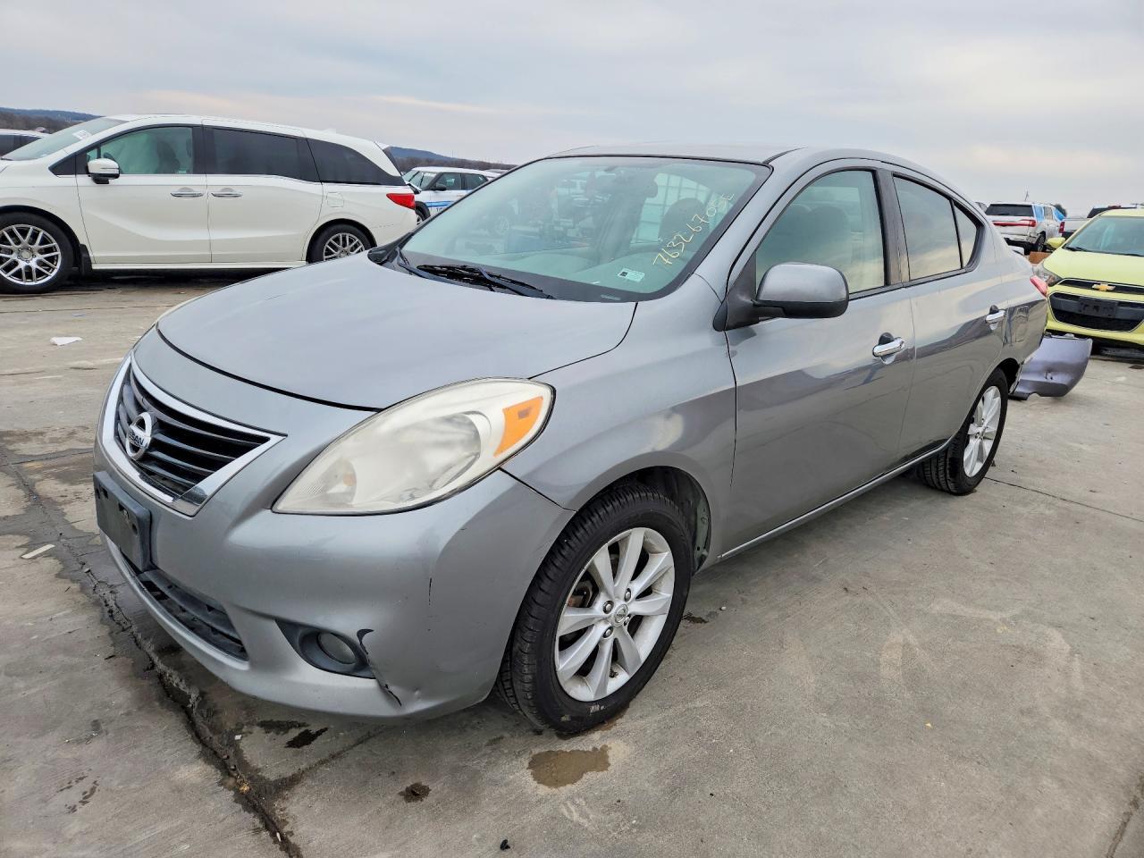 2014 NISSAN VERSA