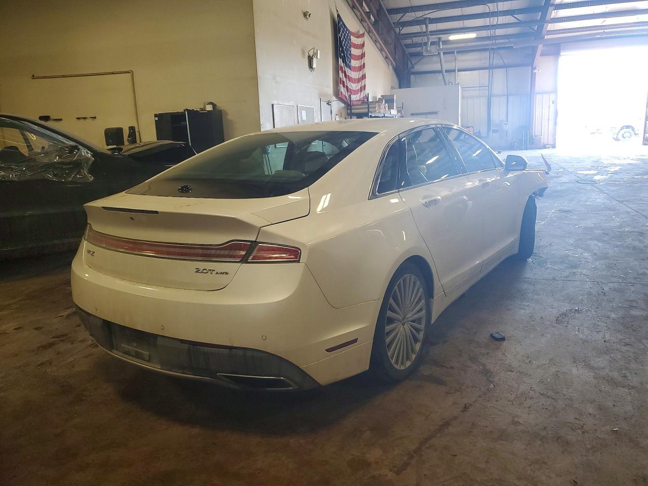 2017 LINCOLN MKZ