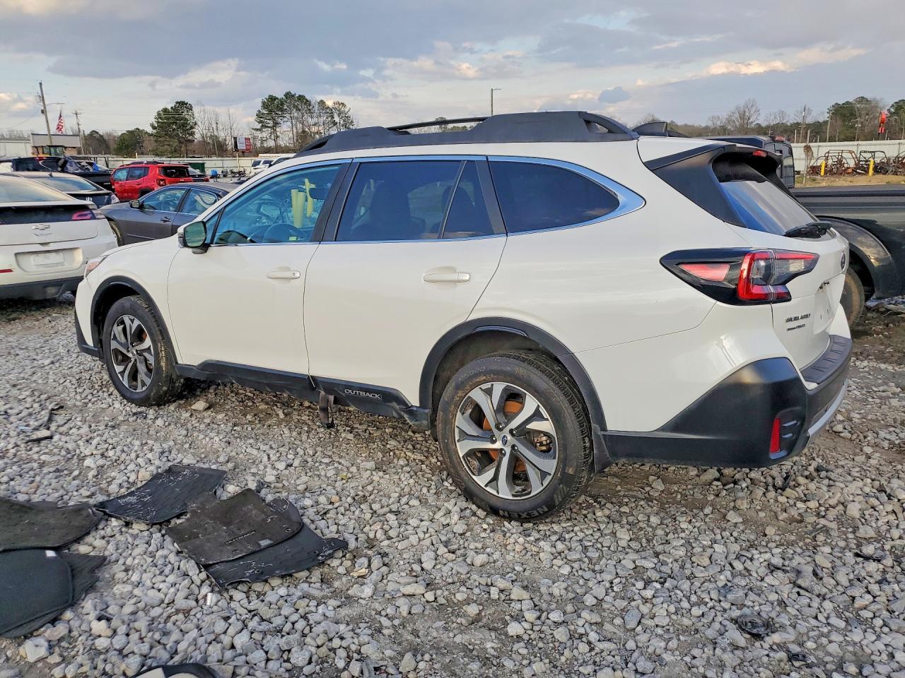 2020 SUBARU Outback
