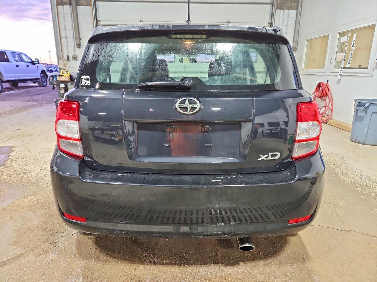 2011 TOYOTA SCION