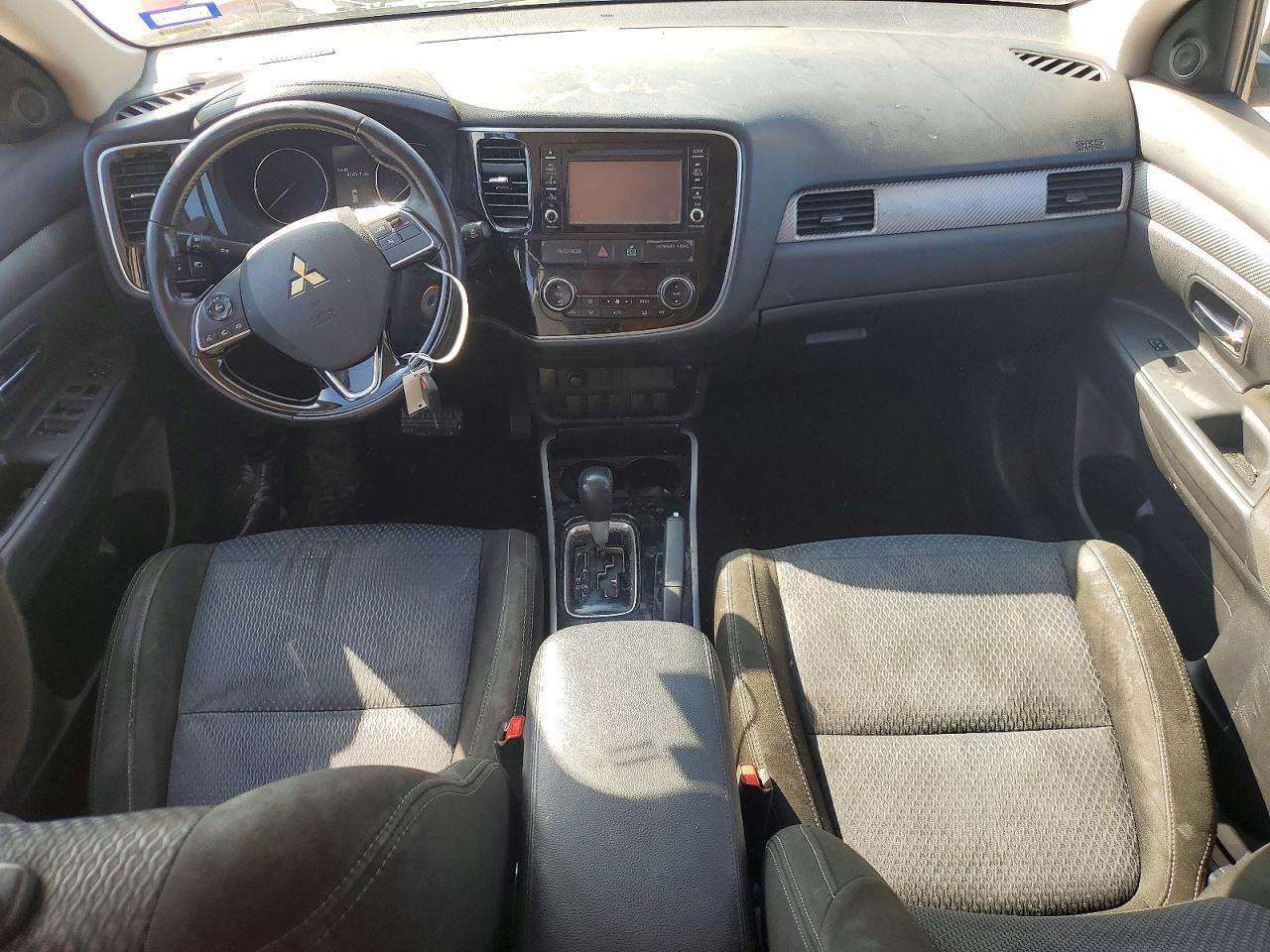 2017 MITSUBISHI outlander